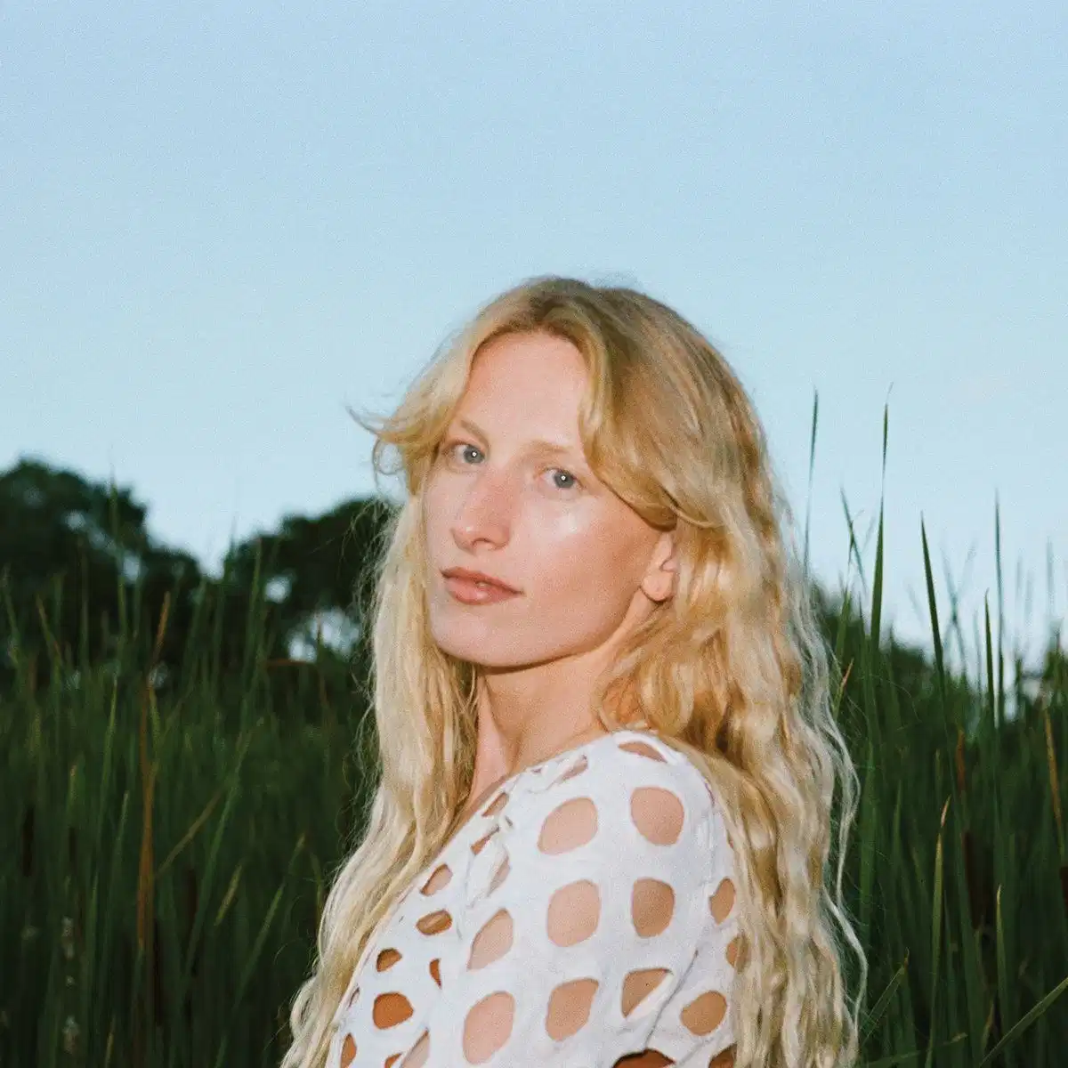 Sofia Grant – singer-songwriter